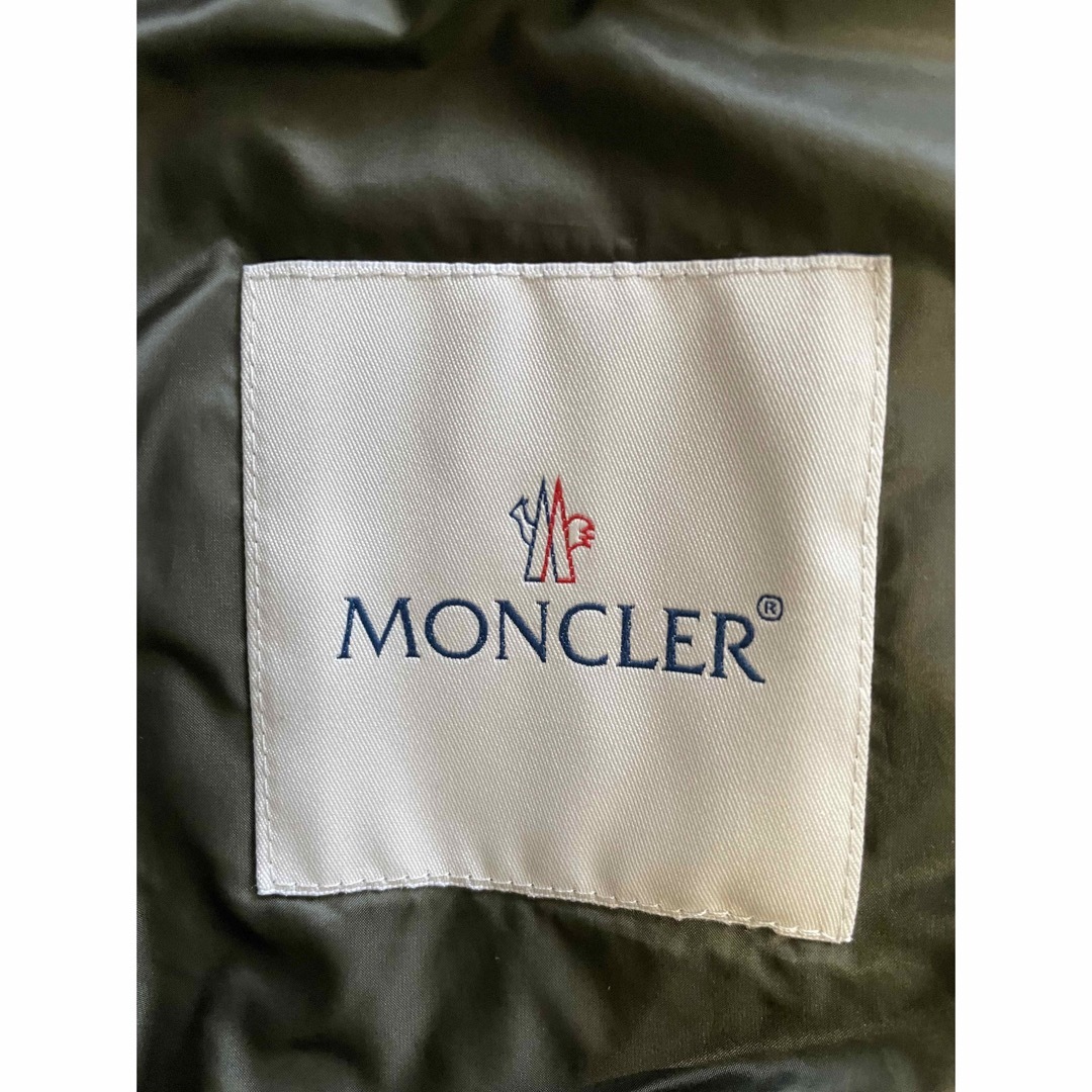 MONCLER(モンクレール)のモンクレール　ダウン　BARBEL  カーキ レディースのジャケット/アウター(ダウンコート)の商品写真