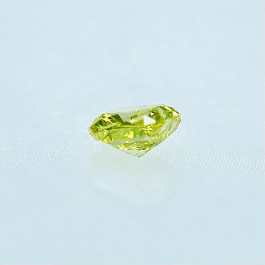 FANCY INTENSE GREEN YELLOW 0.074ct X-