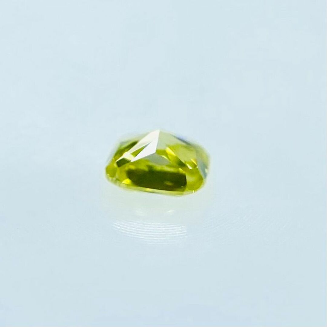 FANCY INTENSE GREEN YELLOW 0.074ct X-