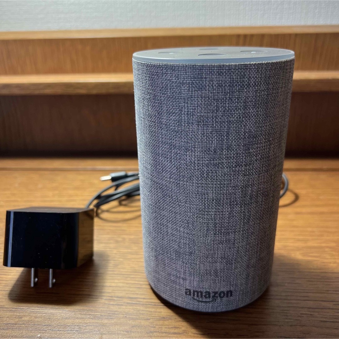 Amazon(アマゾン)のAmazon Echo 第2世代 with Alexa ヘザーグレー スマホ/家電/カメラのオーディオ機器(スピーカー)の商品写真