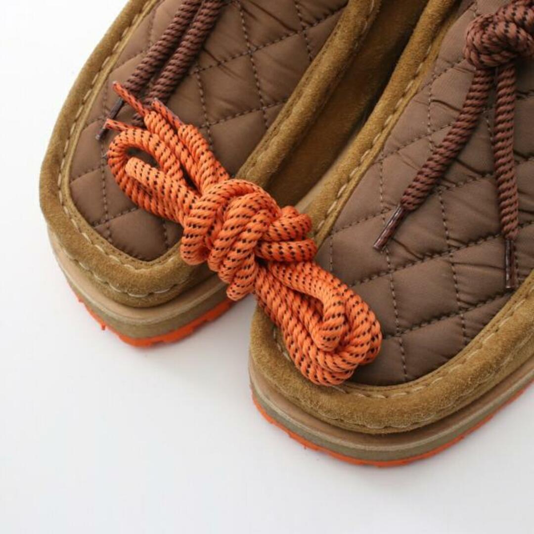 MONCLER(モンクレール)のMONCLER × CLARKS WALLABEE ワラビー ブーツ スエード ナイロン イエローブラウン ブラウン チャッカブーツ メンズの靴/シューズ(ブーツ)の商品写真