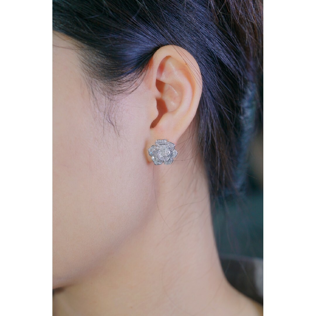 花モチーフ 天然ダイヤモンドピアスk18 ピアス 花モチーフ 天然ダイヤモンドピアスk18 ピアス