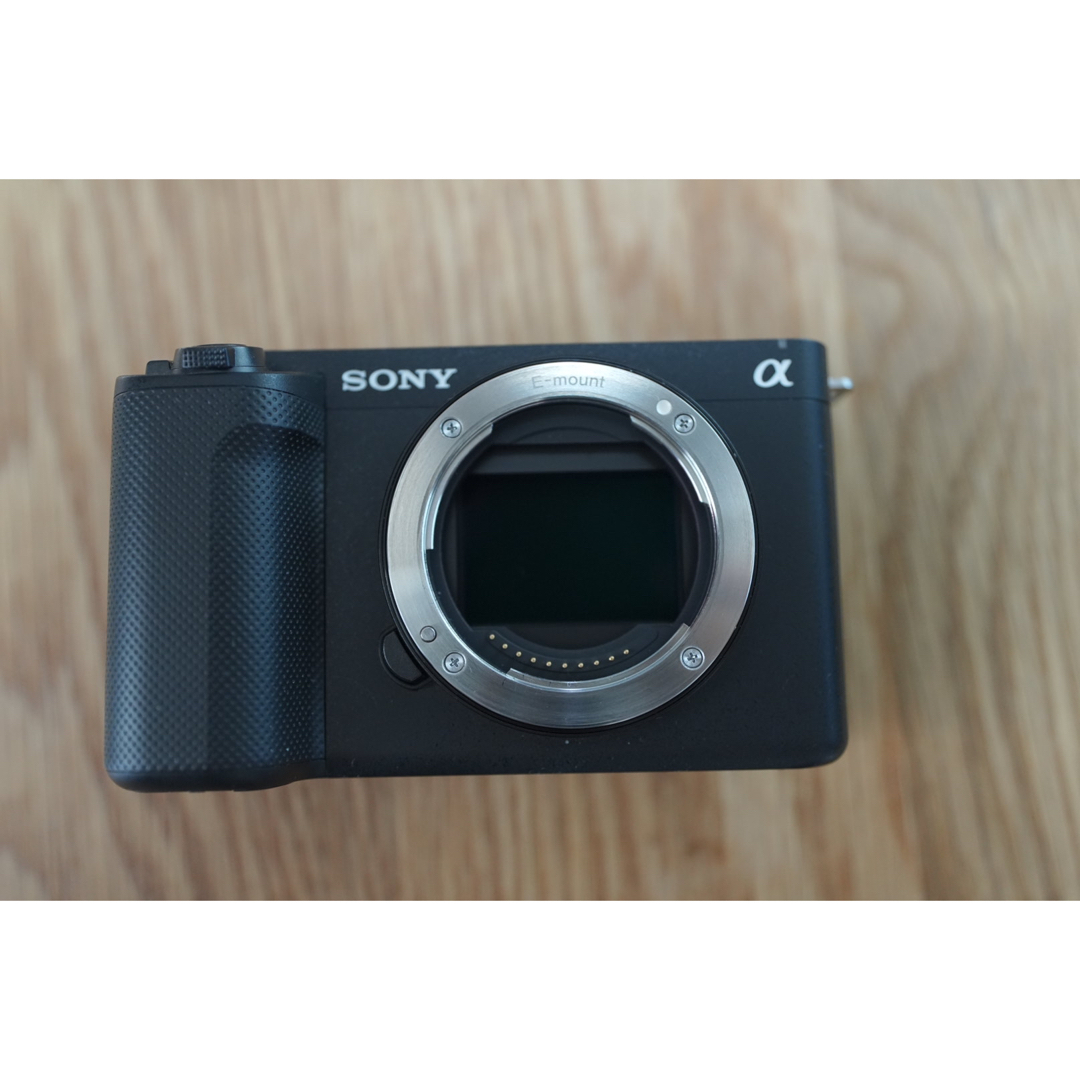 SONY(ソニー)のSONY ZV-E1 ブラック　ボディ スマホ/家電/カメラのカメラ(ミラーレス一眼)の商品写真