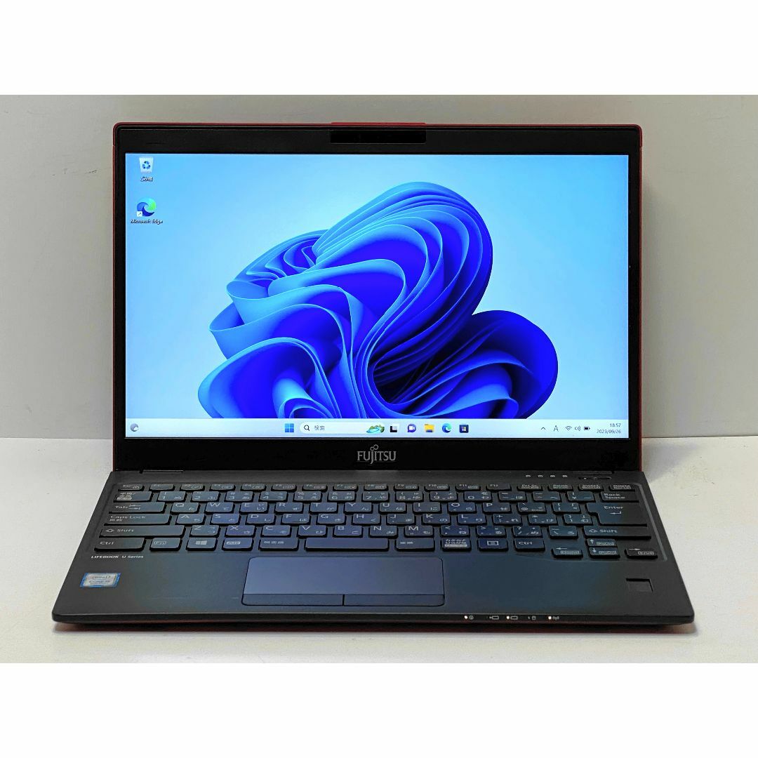 富士通(フジツウ)のガーネットレッド 第8世代Core i5 LIFEBOOK U939/B スマホ/家電/カメラのPC/タブレット(ノートPC)の商品写真