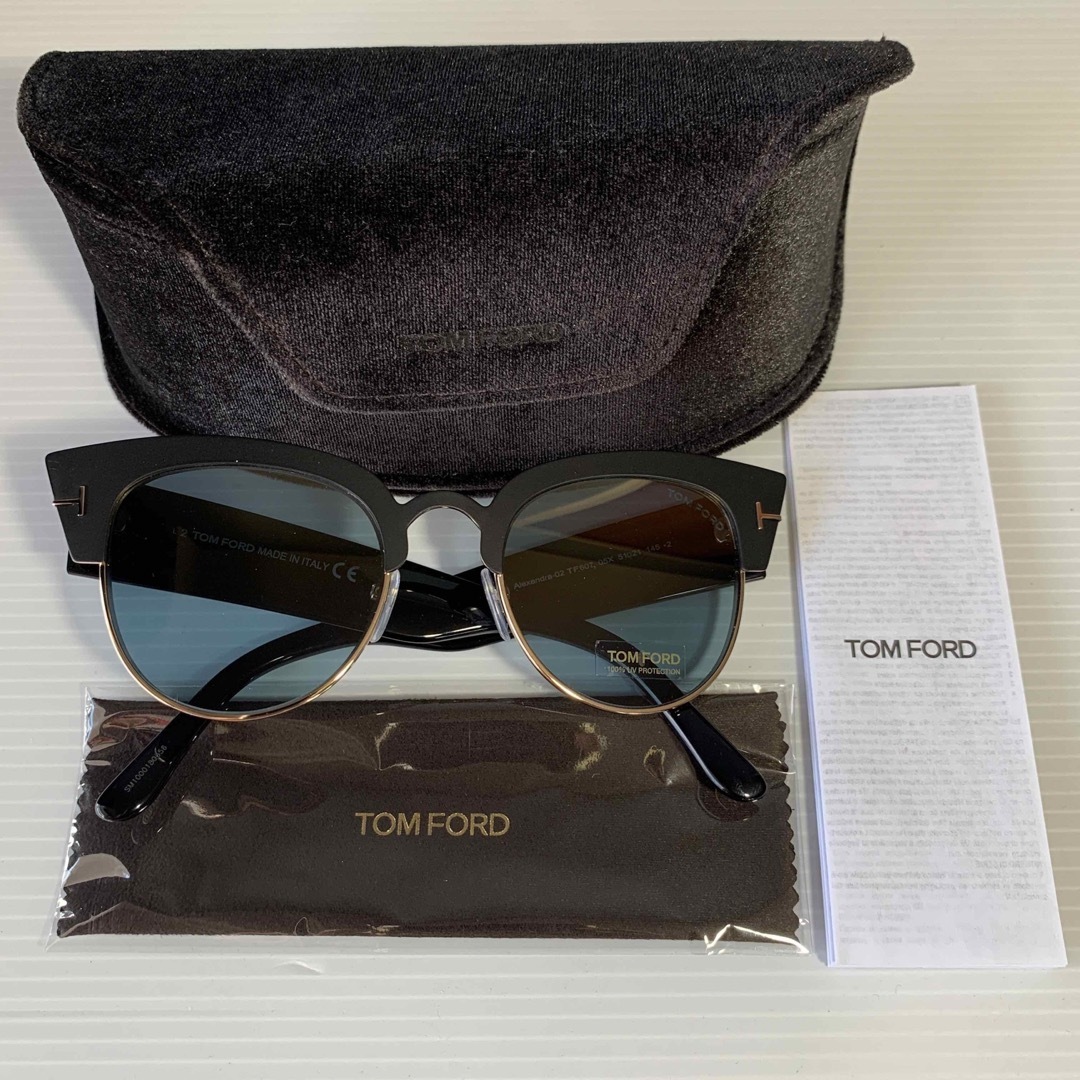 TOM FORD サングラス トムフォード anna-024センチレンズ幅