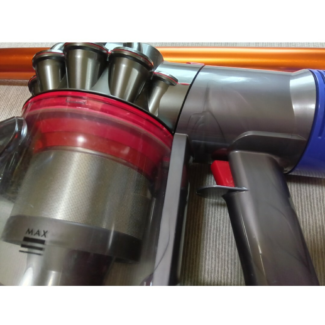 Dyson(ダイソン)の■ダイソン V7-sv11 ヘッドセット■メンテ済み動作品/新品バッテリー付！ スマホ/家電/カメラの生活家電(掃除機)の商品写真