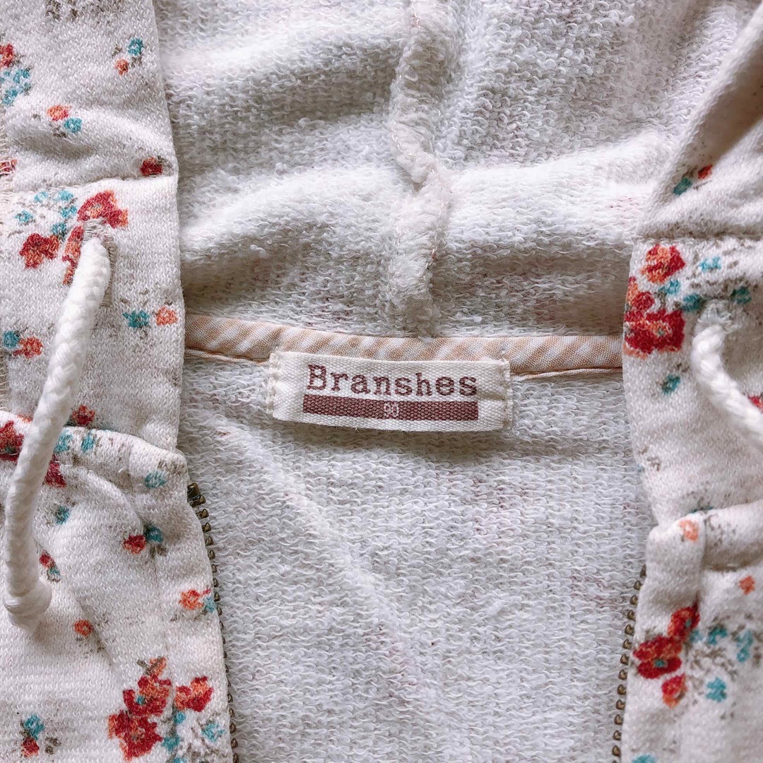 Branshes(ブランシェス)のブランシェス　パーカー　花柄　女の子　長袖 キッズ/ベビー/マタニティのキッズ服女の子用(90cm~)(ジャケット/上着)の商品写真