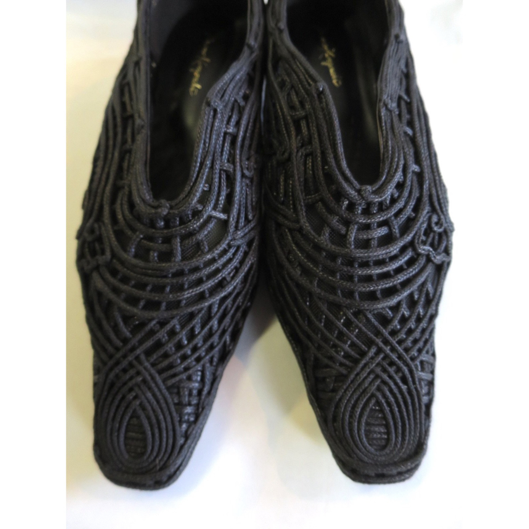 mame(マメ)のmame kurogouchi マメ クロゴウチ コード刺繍 パンプス レディースの靴/シューズ(ハイヒール/パンプス)の商品写真