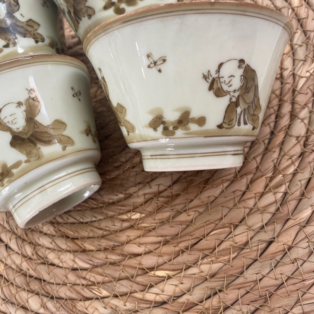 中国 唐子 湯呑み 湯呑 湯のみ 陶器 昭和レトロ レトロ 4個 中国 唐子 湯呑み 湯呑 湯のみ 陶器 昭和レトロ レトロ 4個