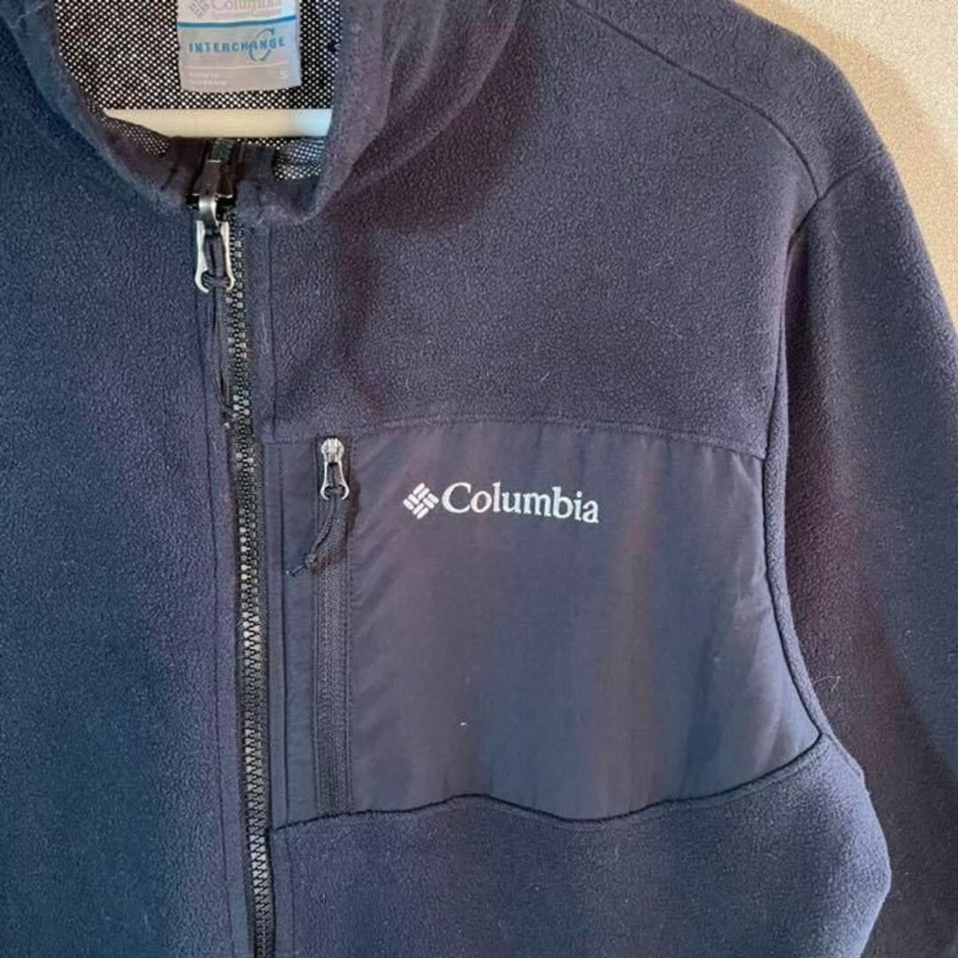 Columbia(コロンビア)の【VINTAGE】アメリカ直輸入❗️USA IMPORT フリース　ワンポイント メンズのジャケット/アウター(その他)の商品写真