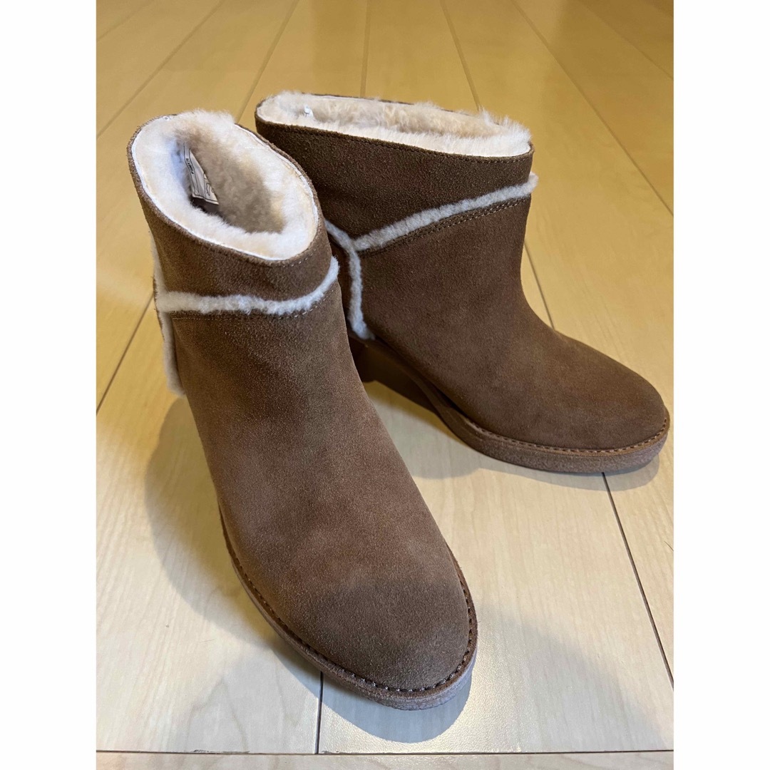 UGG(アグ)のUGG♡ショートブーツ レディースの靴/シューズ(ブーツ)の商品写真