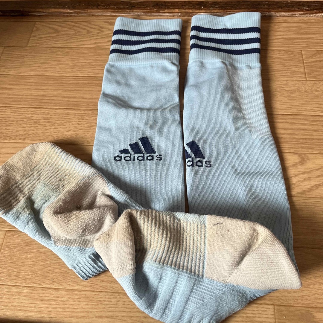 adidas(アディダス)のadidas サッカー 靴下 スポーツ/アウトドアのサッカー/フットサル(その他)の商品写真