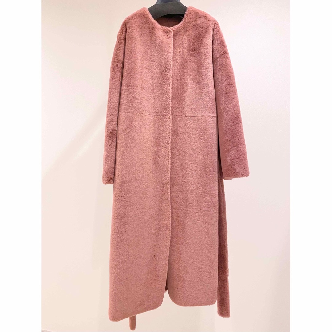 Ameri VINTAGE(アメリヴィンテージ)のAmeri VINTAGE 2WAY SOFT BOA LONG COAT レディースのジャケット/アウター(毛皮/ファーコート)の商品写真