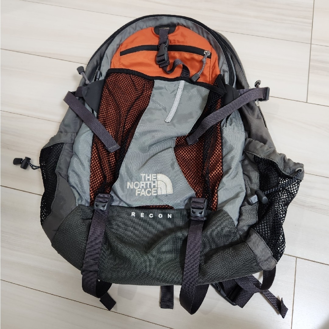 THE NORTH FACE(ザノースフェイス)のTHE NORTH FACE　バックパック recon 30L メンズのバッグ(バッグパック/リュック)の商品写真