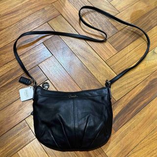 コーチ(COACH)のコーチCOACHショルダーバッグ斜めがけポシェット本革レザー黒ブラック(ショルダーバッグ)