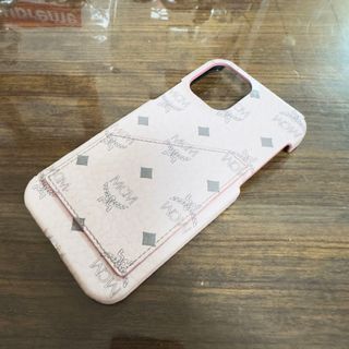 エムシーエム(MCM)のMCM　iPhone12/12Proケース　ピンク(iPhoneケース)