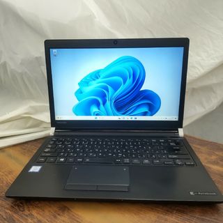 東芝 dynabook B65/DN DVDマルチ 第8世代 SSD256