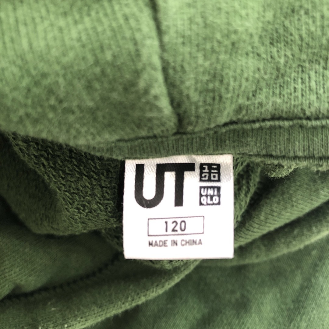 UNIQLO(ユニクロ)のユニクロ　ヨッシー　パーカー　120 キッズ/ベビー/マタニティのキッズ服男の子用(90cm~)(Tシャツ/カットソー)の商品写真