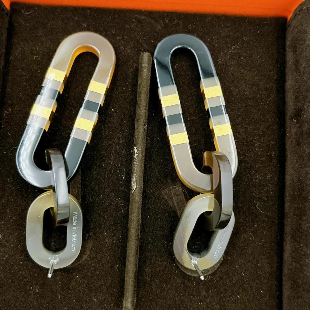 Hermes エルメス バッファローホーン ピアス レディース ブラック