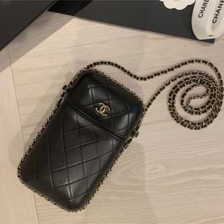 シャネル(CHANEL)の未使用  CHANELシャネル    ショルダー バッグ  スマホ ミニバッグ(ショルダーバッグ)