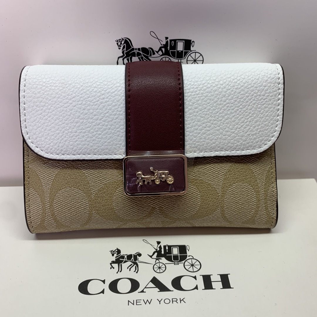 COACH 新品箱付き　財布　シグネチャー グレース ウォレット