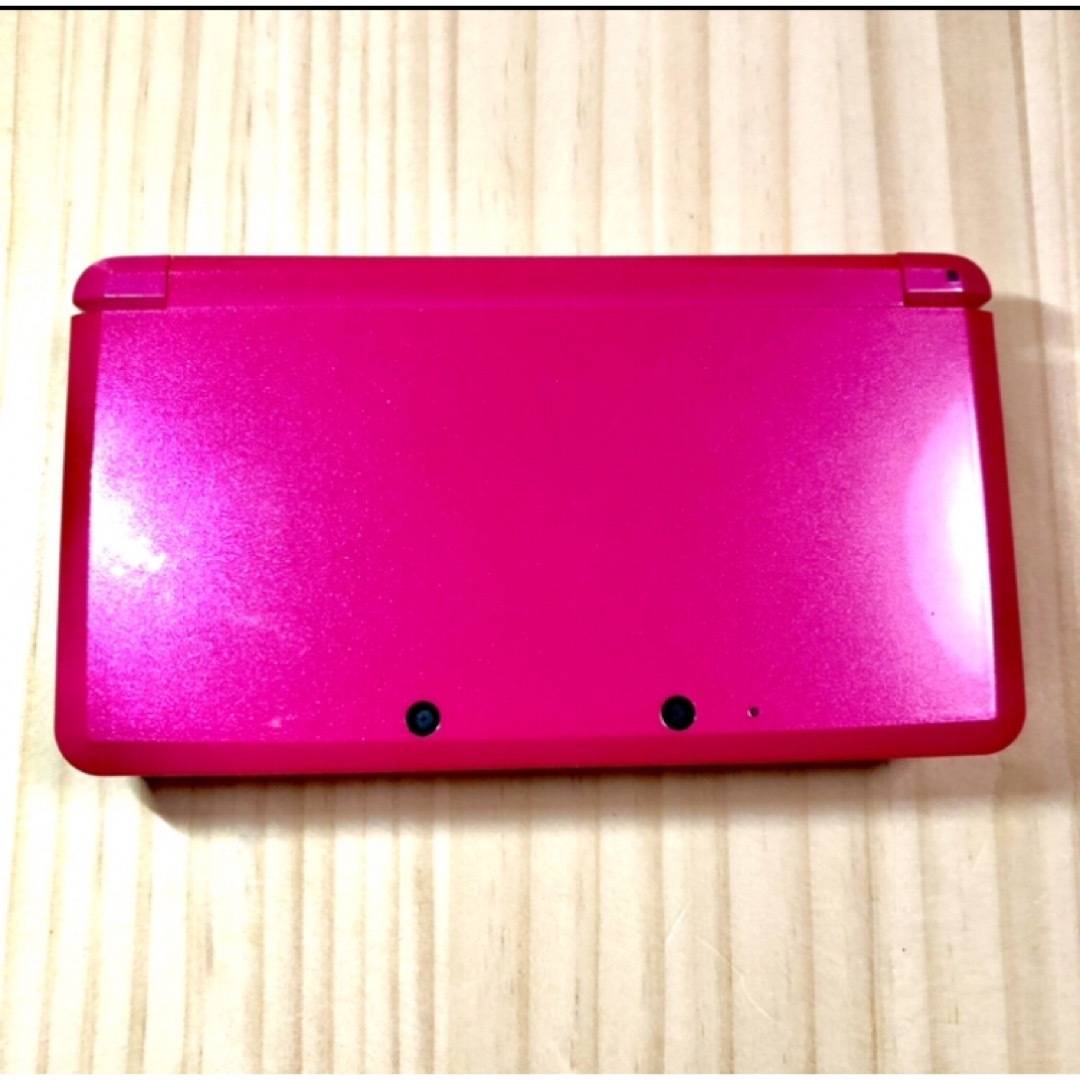 ニンテンドー3DS(ニンテンドー3DS)のニンテンドー　3ds  グロスピンク　美品　ソフトたくさん付き　16GBメモリ付 エンタメ/ホビーのゲームソフト/ゲーム機本体(携帯用ゲーム機本体)の商品写真