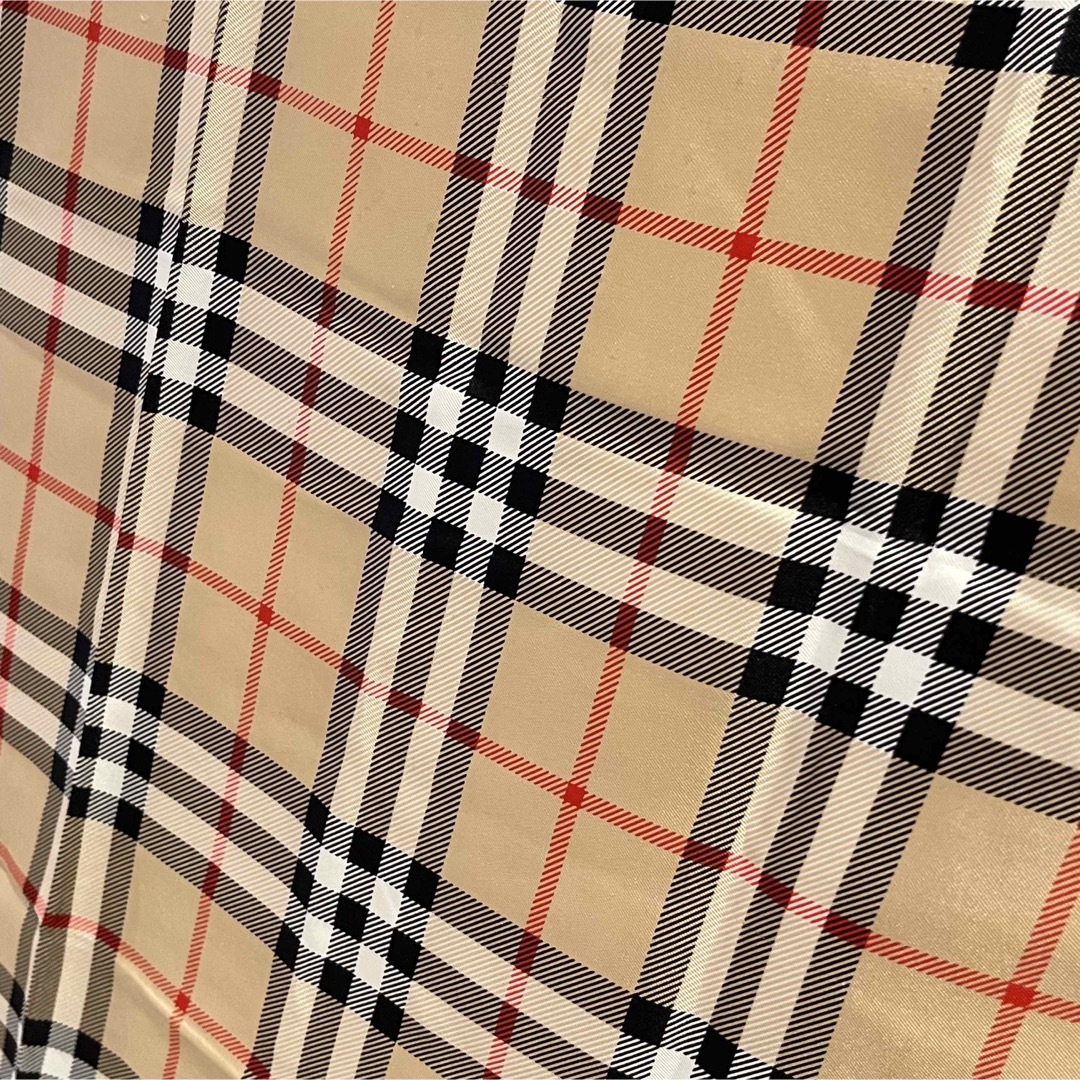 BURBERRY(バーバリー)のum様専用　バーバリーズ　ノバチェック　ヴィンテージ　大判スカーフ　 レディースのファッション小物(バンダナ/スカーフ)の商品写真