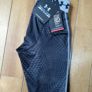 アンダーアーマー(UNDER ARMOUR)のUNDER ARMOUR コンプレッションレギンス　スパッツ　おまけ付き(レギンス/スパッツ)