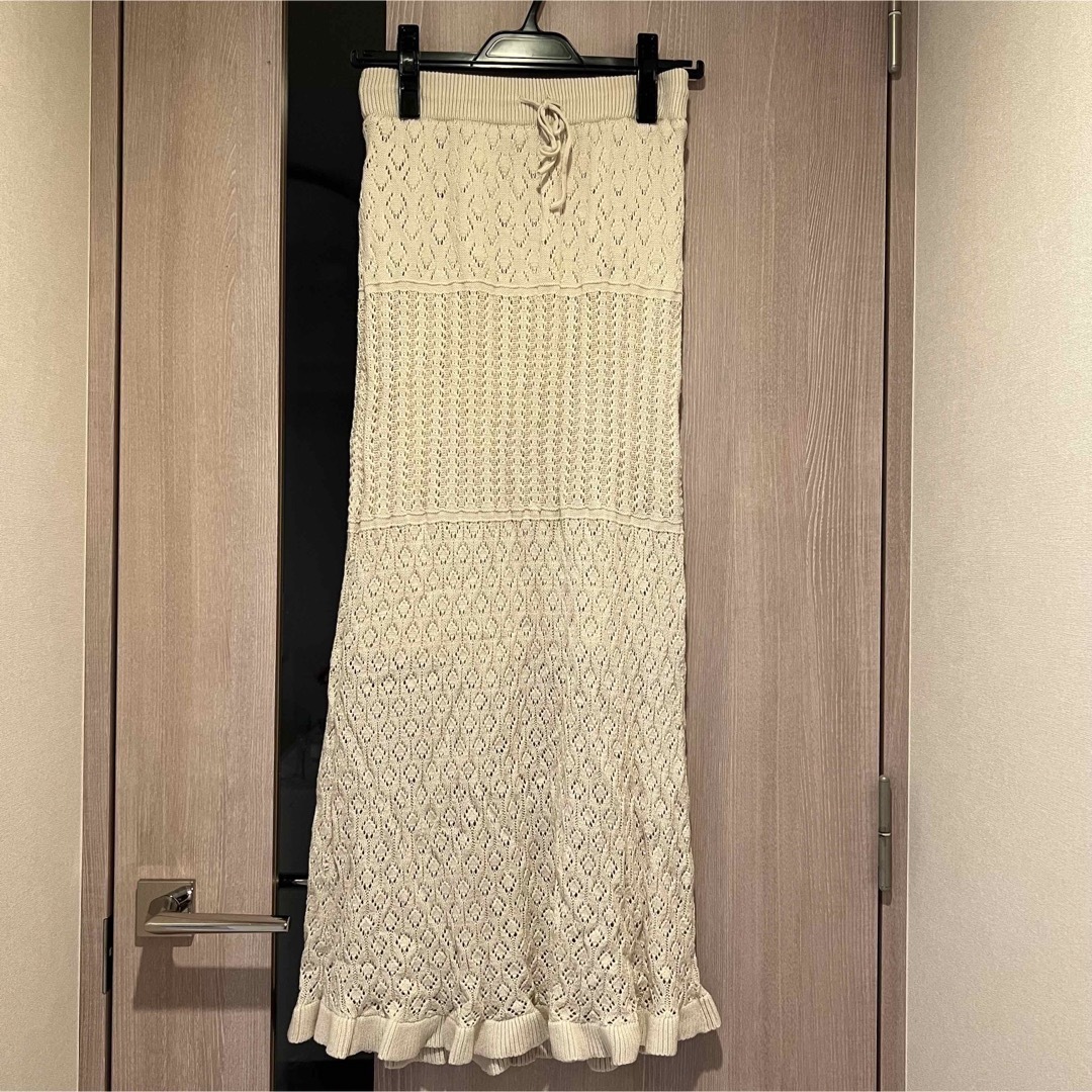 GU(ジーユー)のGU 透かし編みニットスカート 251-324383 レディースのスカート(ロングスカート)の商品写真