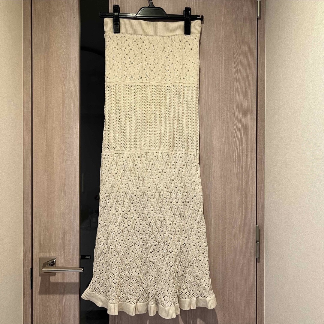 GU(ジーユー)のGU 透かし編みニットスカート 251-324383 レディースのスカート(ロングスカート)の商品写真