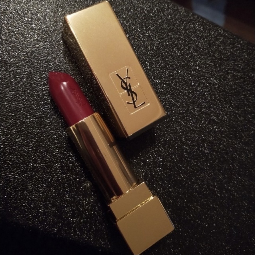 Yves Saint Laurent(イヴサンローラン)の♥もつ様専用 イヴサンローラン口紅♥ コスメ/美容のベースメイク/化粧品(口紅)の商品写真