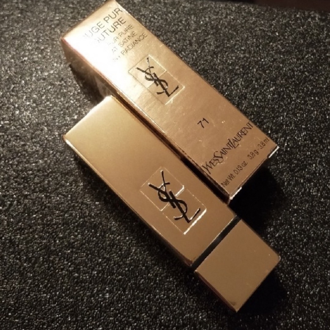 Yves Saint Laurent(イヴサンローラン)の♥もつ様専用 イヴサンローラン口紅♥ コスメ/美容のベースメイク/化粧品(口紅)の商品写真