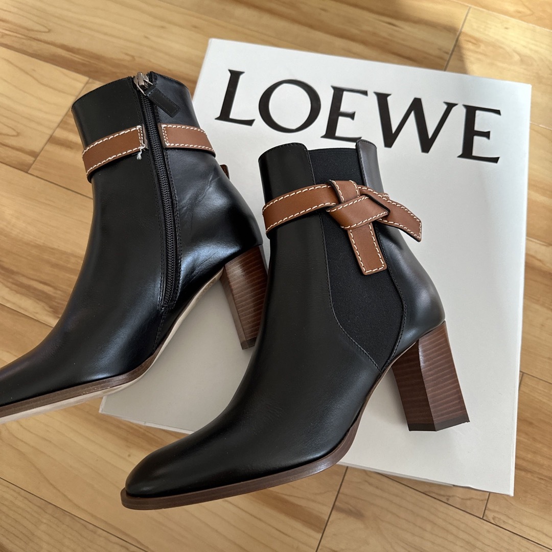 LOEWE ゲート　ブーツ   フリマアプリ ラクマ