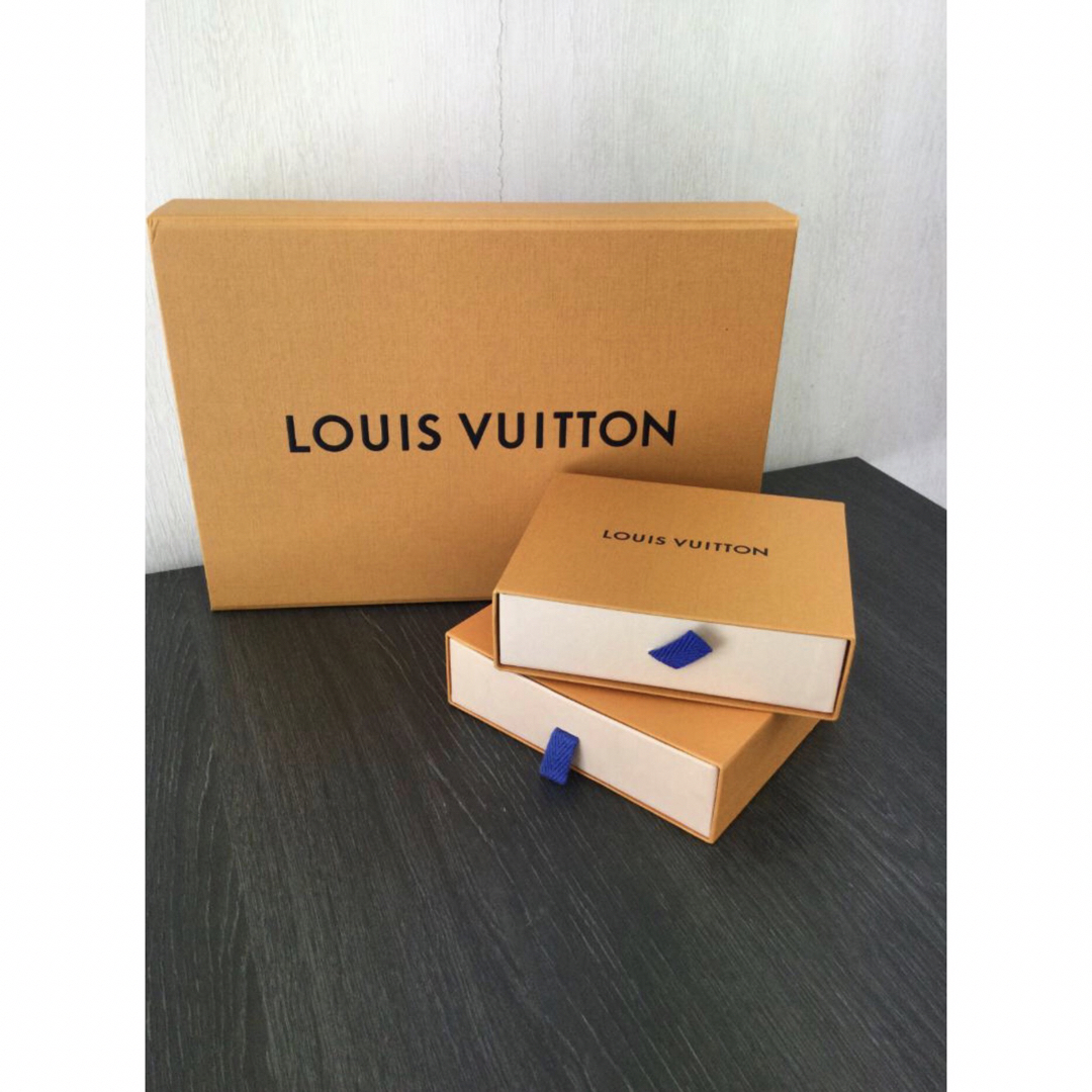 LOUIS VUITTON(ルイヴィトン)のルイヴィトン空箱 化粧箱 3個セット レディースのバッグ(ショップ袋)の商品写真