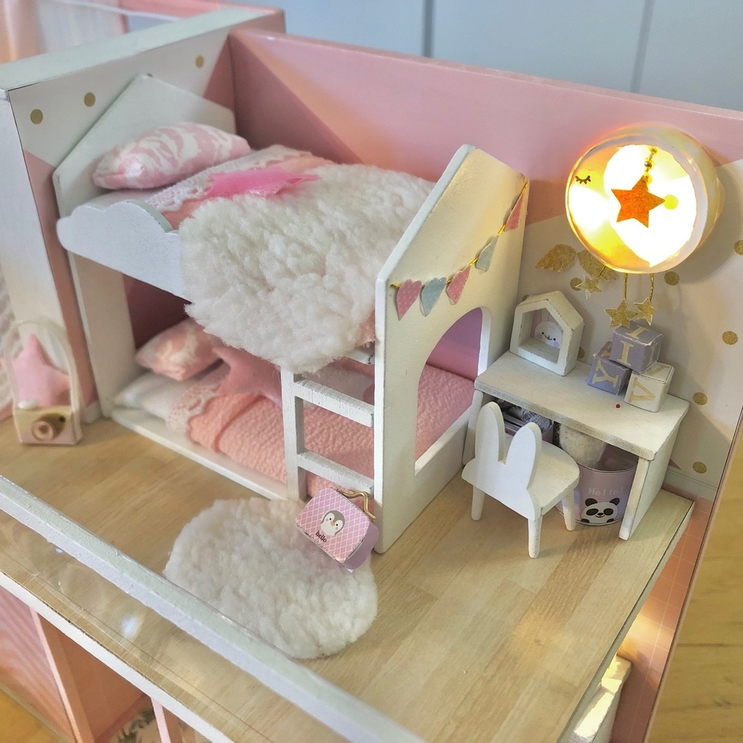 ミニチュアドールハウス　完成品❤︎ピンクの可愛いお家 ハンドメイドのおもちゃ(ミニチュア)の商品写真