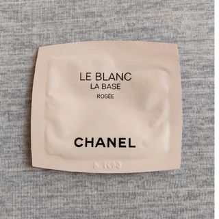 シャネル(CHANEL)のル ブラン ラ バーズ　ロゼ(化粧下地)