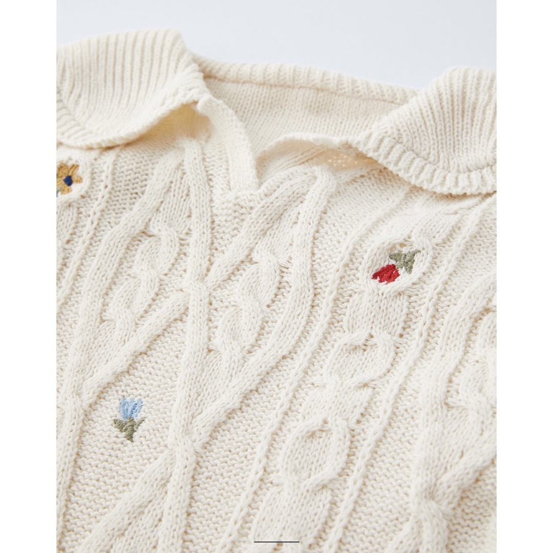 ZARA KIDS(ザラキッズ)のザラ ベビー フラワー 刺繍 ニット セーター キッズ/ベビー/マタニティのキッズ服女の子用(90cm~)(ニット)の商品写真