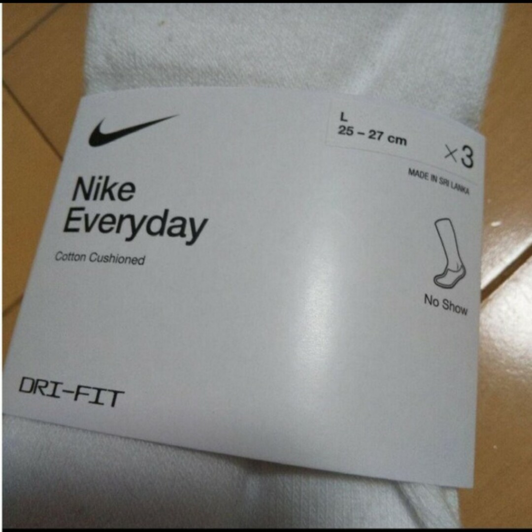 NIKE(ナイキ)の最安値新品NIKE靴下 レディースのレッグウェア(ソックス)の商品写真