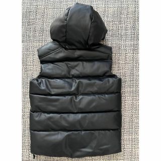 ZARA - 【送料無料・完売品・新品】ZARA フェイクレザーパフベスト S