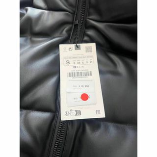 ZARA - 【送料無料・完売品・新品】ZARA フェイクレザーパフベスト S