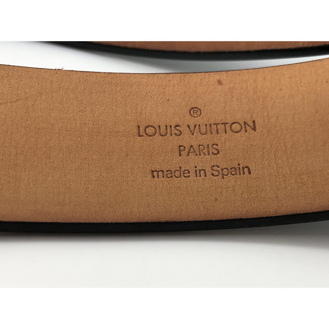 LOUIS VUITTON(ルイヴィトン)の美品　LOUIS VUITTON ルイヴィトン　ベルト　LV ロゴ ブラック メンズのファッション小物(ベルト)の商品写真