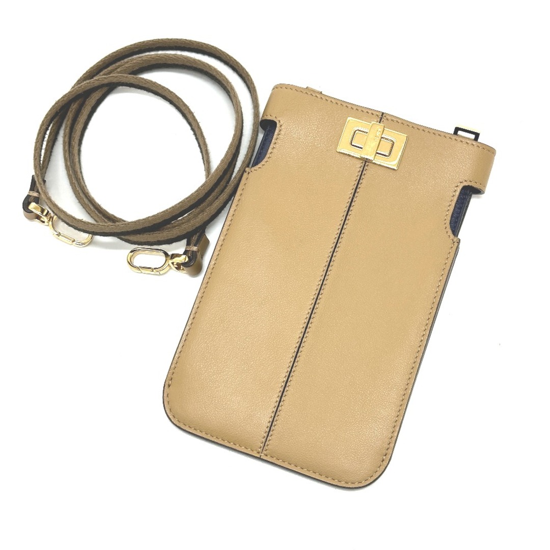 FENDI(フェンディ)のフェンディ FENDI ピーカフォン ピーカブー 8M0442 スマホアクセサリー スマホポーチ ショルダーバッグ レザー ベージュ レディースのバッグ(ショルダーバッグ)の商品写真