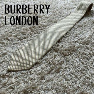 【美品】　BURBERRY LONDON ネクタイ　シルク100% 高級感(ネクタイ)