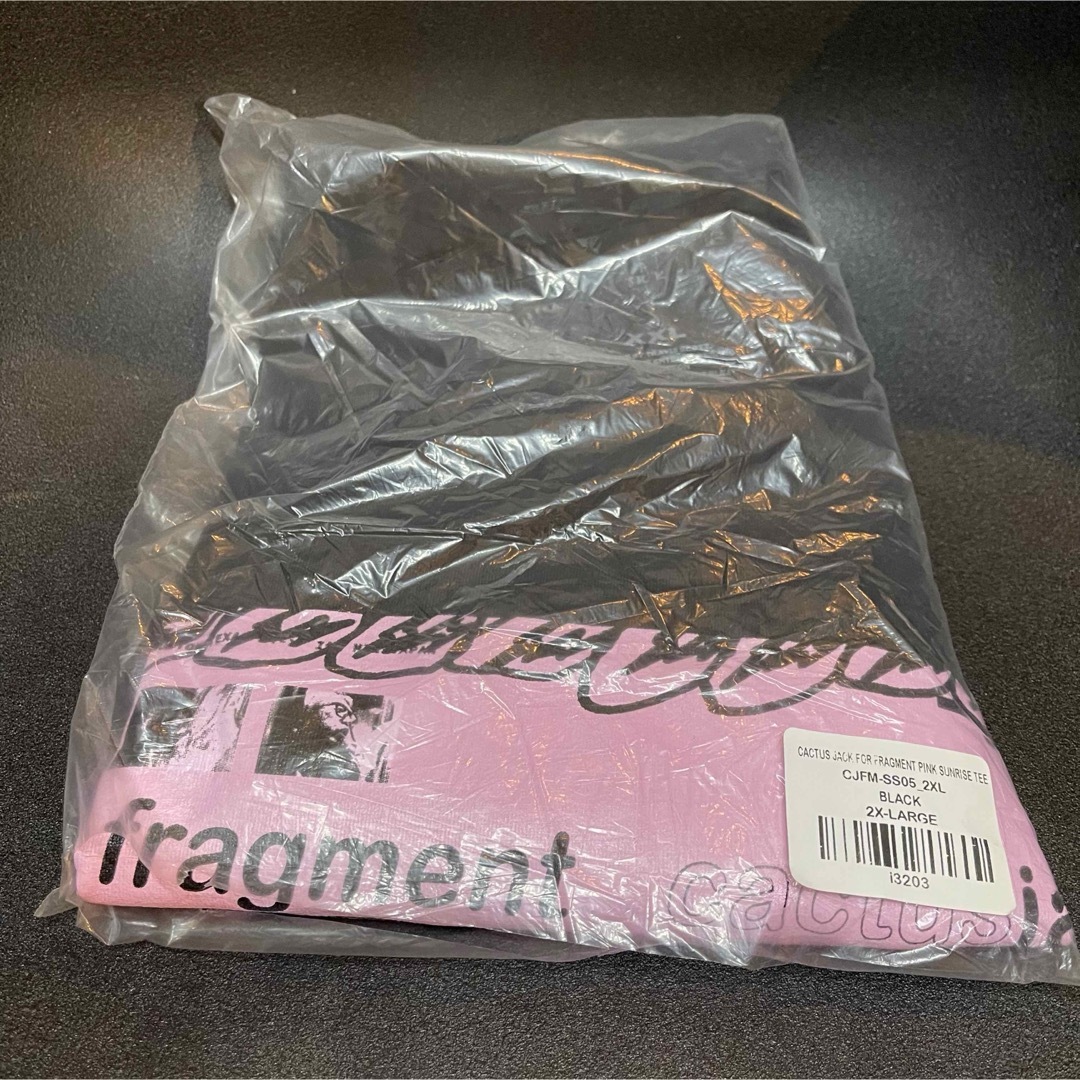 FRAGMENT(フラグメント)のcactus jack fragment pink sunrise 2XL メンズのトップス(Tシャツ/カットソー(半袖/袖なし))の商品写真