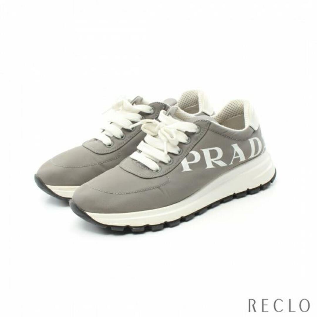 PRADA(プラダ)の スニーカー ナイロン レザー グレー ロゴ レディースの靴/シューズ(スニーカー)の商品写真