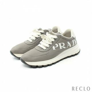 プラダ(PRADA)の スニーカー ナイロン レザー グレー ロゴ(スニーカー)