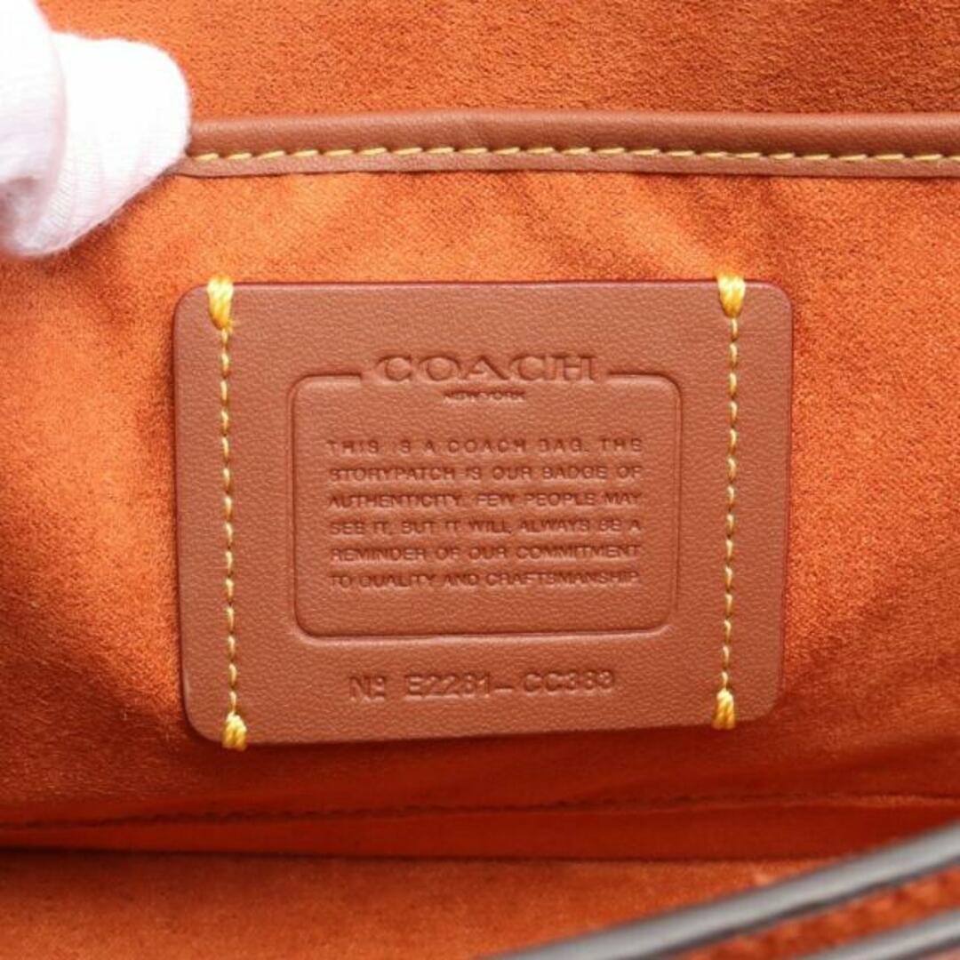 COACH(コーチ)のストゥディオ ショルダーバッグ レザー ライトブラウン リベット レディースのバッグ(ショルダーバッグ)の商品写真