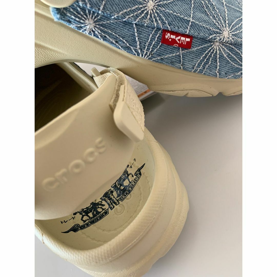 Levi's - LEVI'S x CROCS All Terrain Clog ライトインディゴの Levi's - LEVI'S x CROCS All Terrain Clog ライトインディゴの