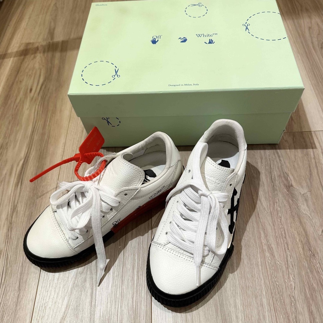 Off-White - オフホワイト off-white スニーカーの通販 by めー Off-White - オフホワイト off-white スニーカーの通販 by めー
