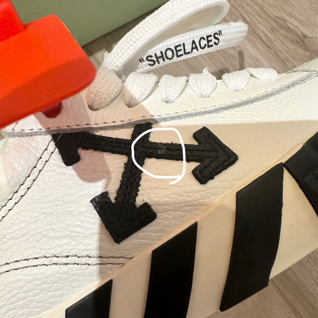 OFF-WHITE(オフホワイト)のオフホワイト off-white スニーカー レディースの靴/シューズ(スニーカー)の商品写真